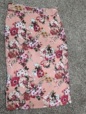 iris Peach Floral Pencil Skirt with Pink and White Blooms